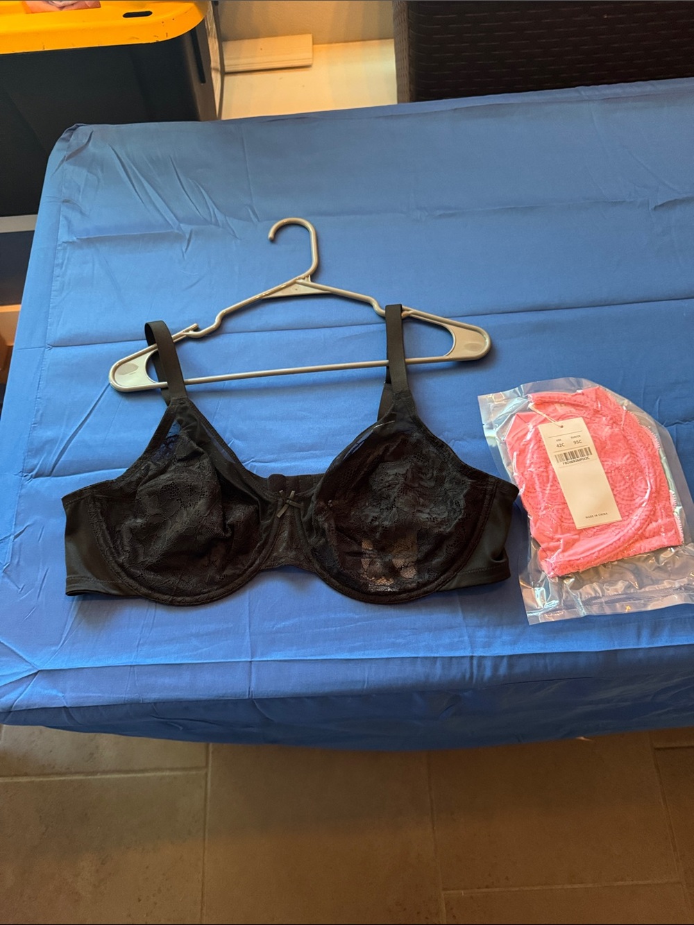 42 C Sheer Lace Underwire Bra 2x - Black and Pink